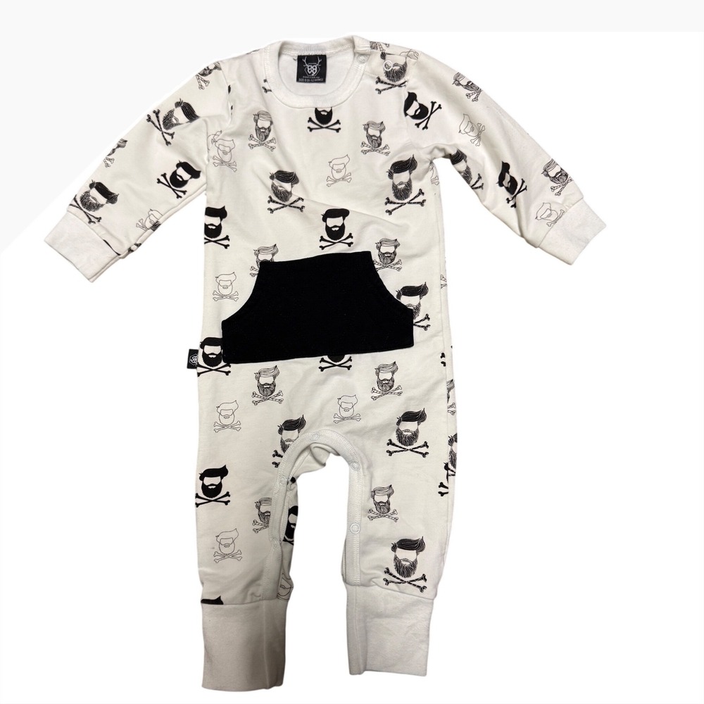 Oovy Baby Boys Bearded Skull Crossbones Romper White Black 6-12 Months Pocket